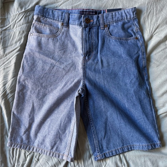 Tommy hilfigure Two-Tone Blue Denim womens Shorts size 16 - Picture 1 of 5
